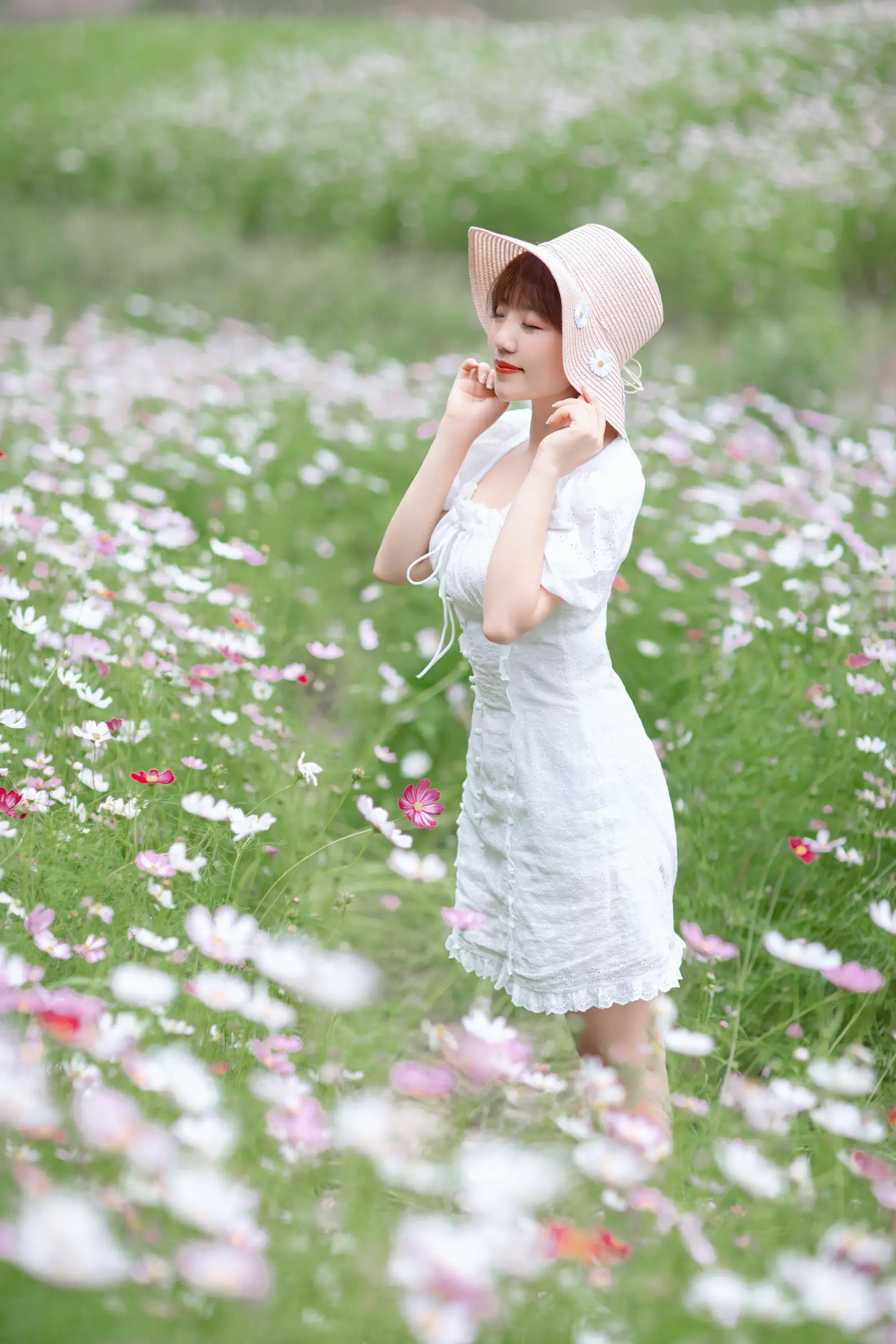 [艺图语] 2022.08.16 Vol.1716 – 格桑花开 冬琴#[26P]-1