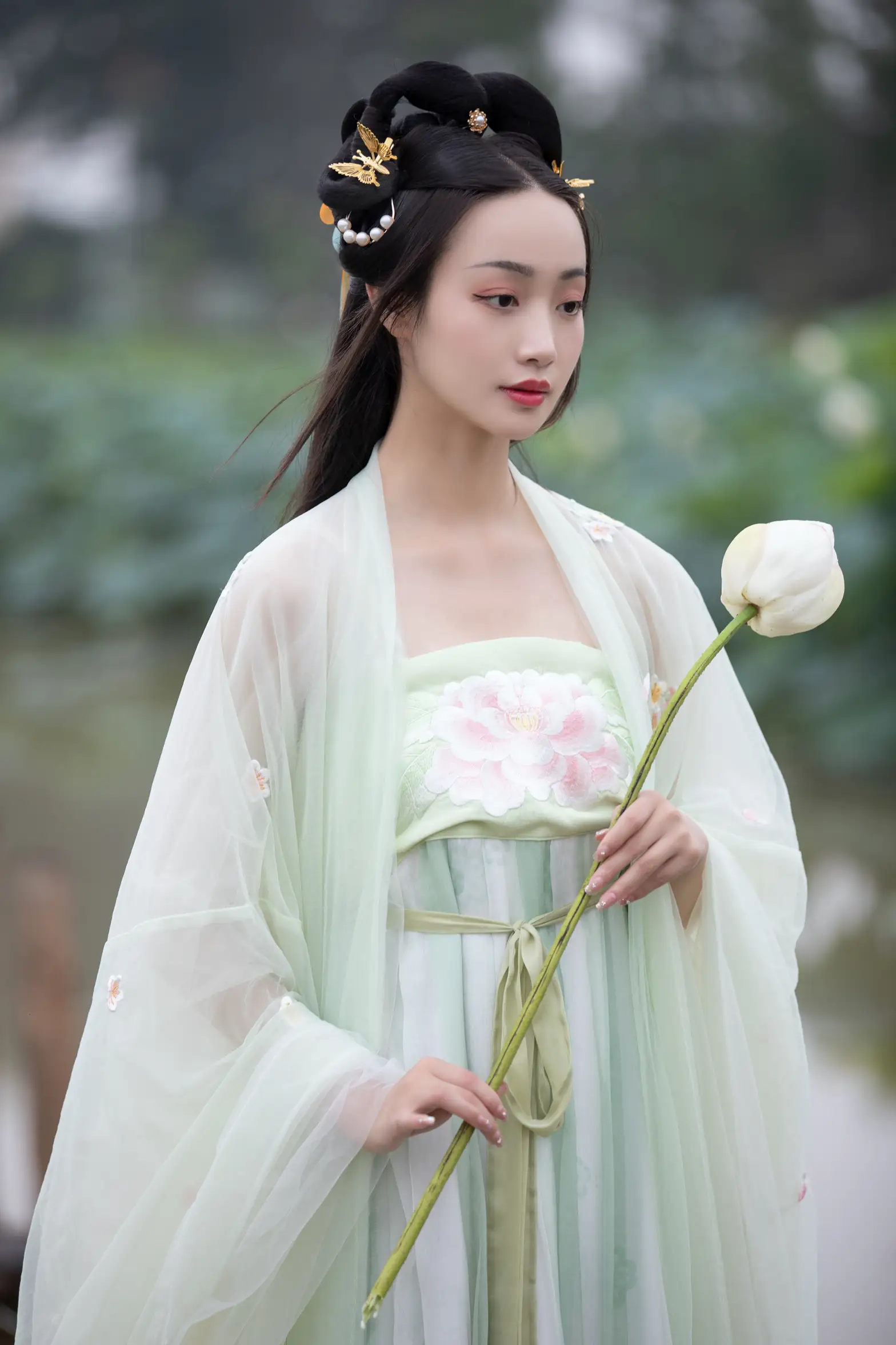 [艺图语] 2022.08.01 Vol.1598 – 荷 凌子兮#[24P]-1