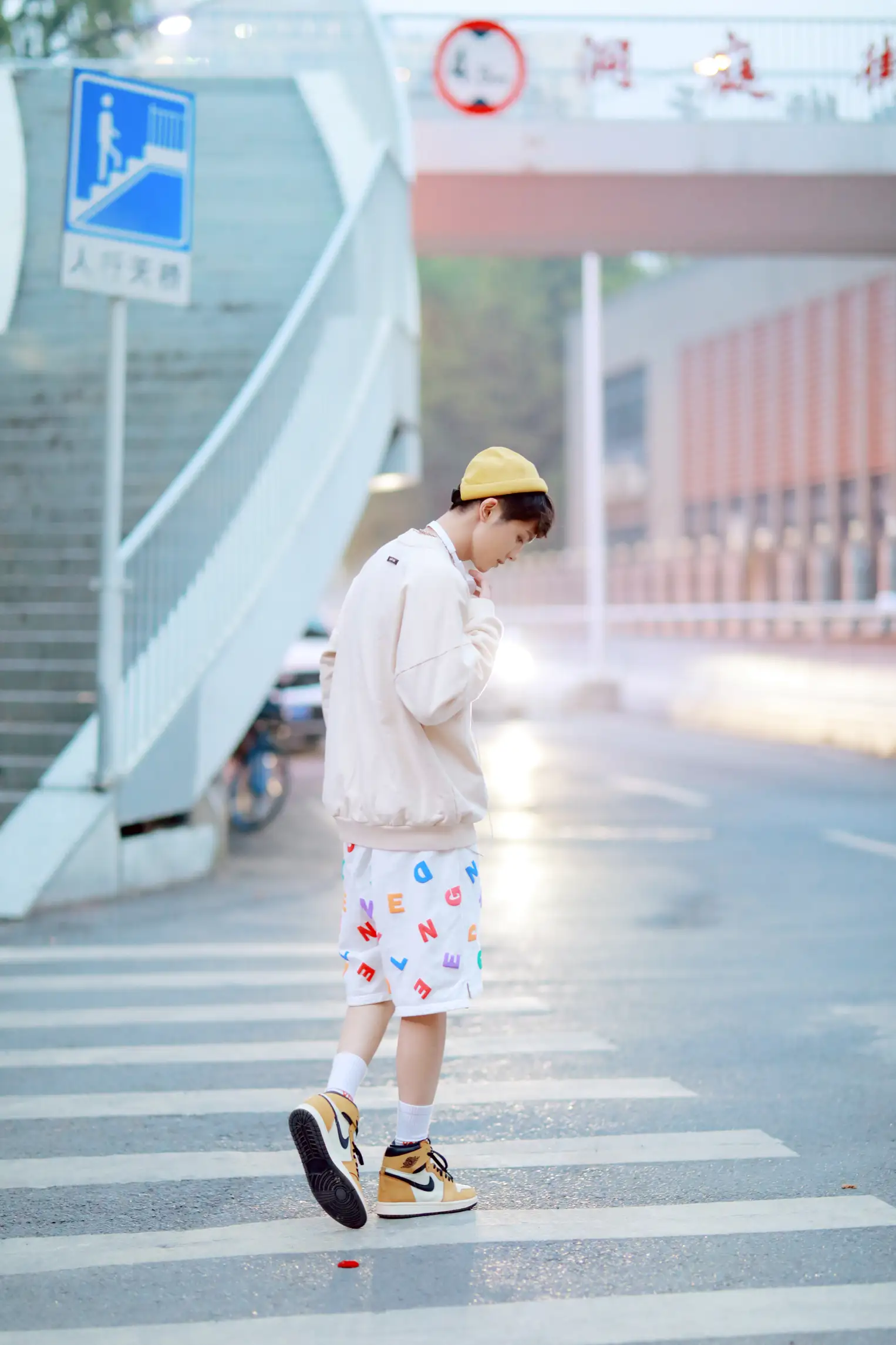 [艺图语] 2022.07.28 Vol.1566 – 小小少年 _也比大熊_#[22P]-3