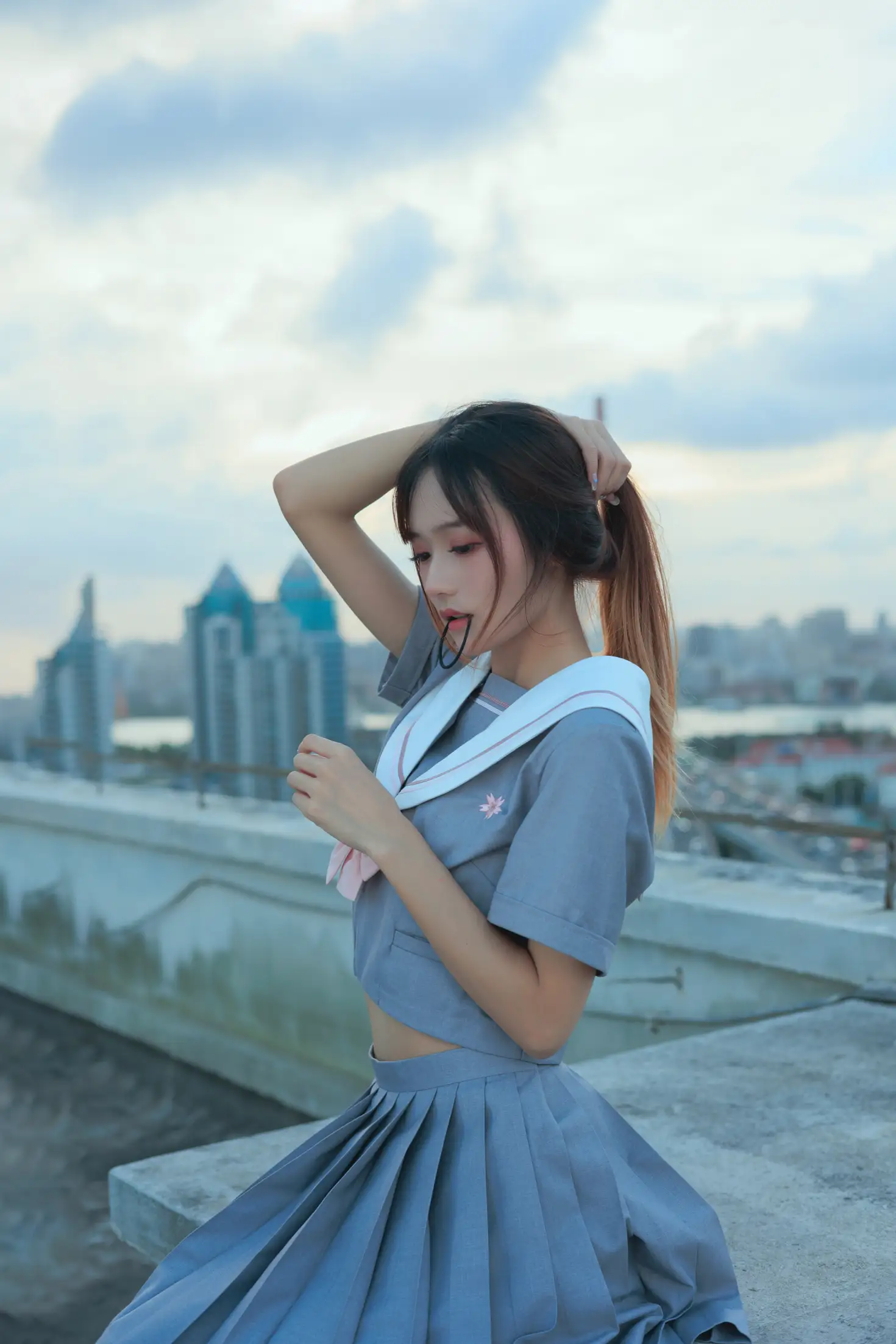 [艺图语] 2022.06.12 Vol.1161 – 天台纸飞机 兔子Zzz不吃胡萝卜#[28P]-1