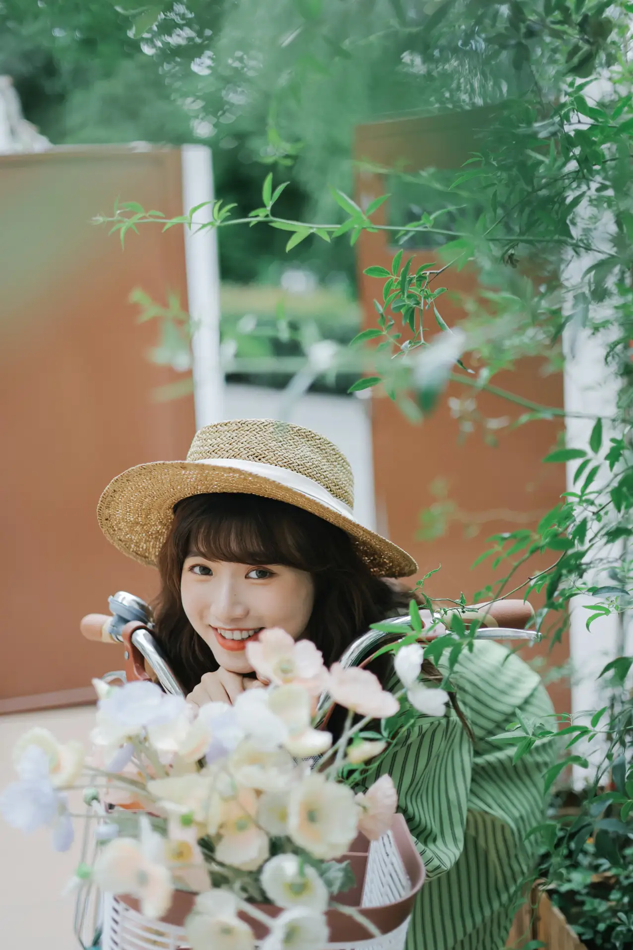 [艺图语] 2022.08.04 Vol.1621 – 咖啡厅的午后 蓝胖子-#[31P]-5