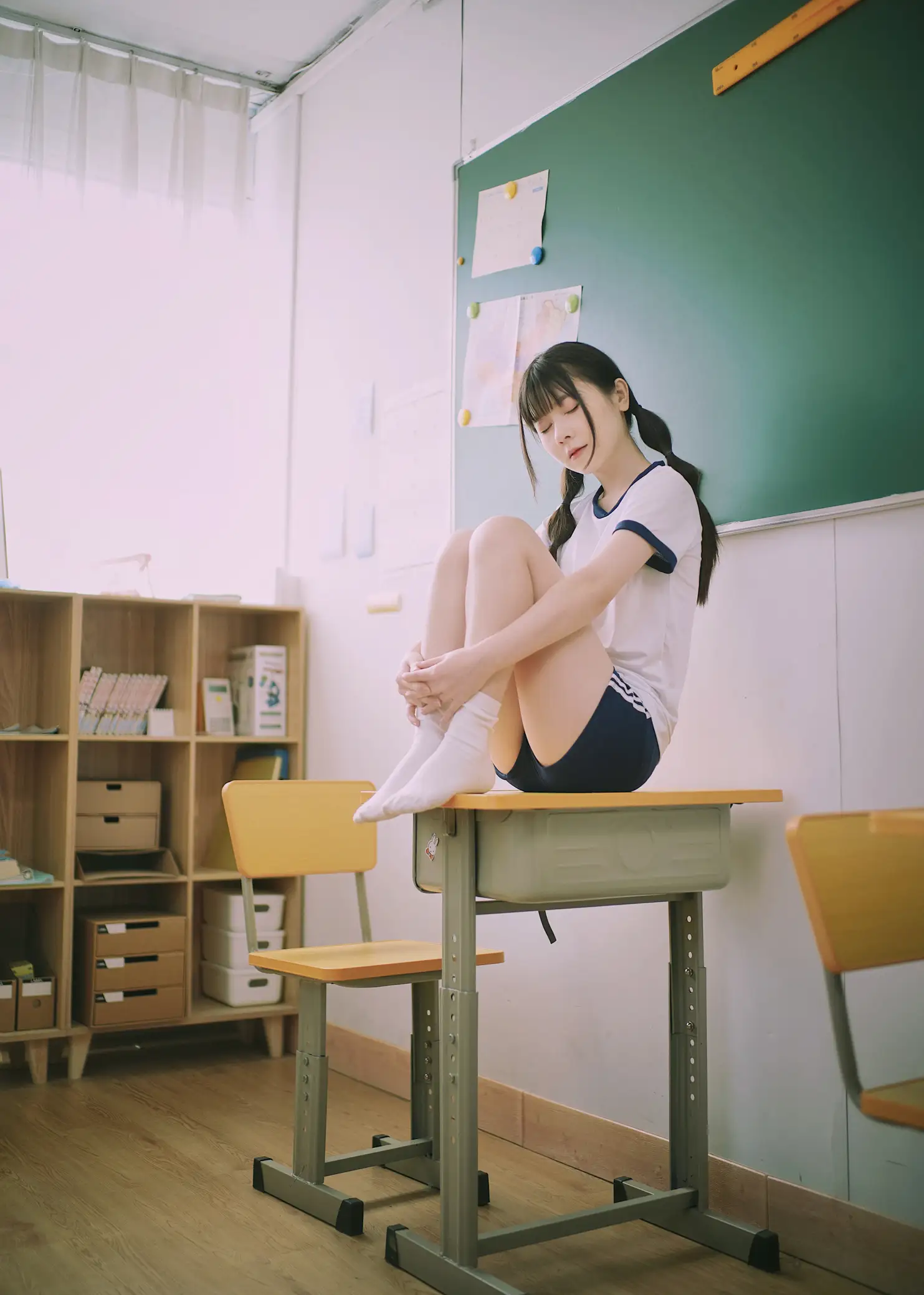[艺图语] 2022.06.17 Vol.1205 – 青春教室 萌萌#[24P]-5