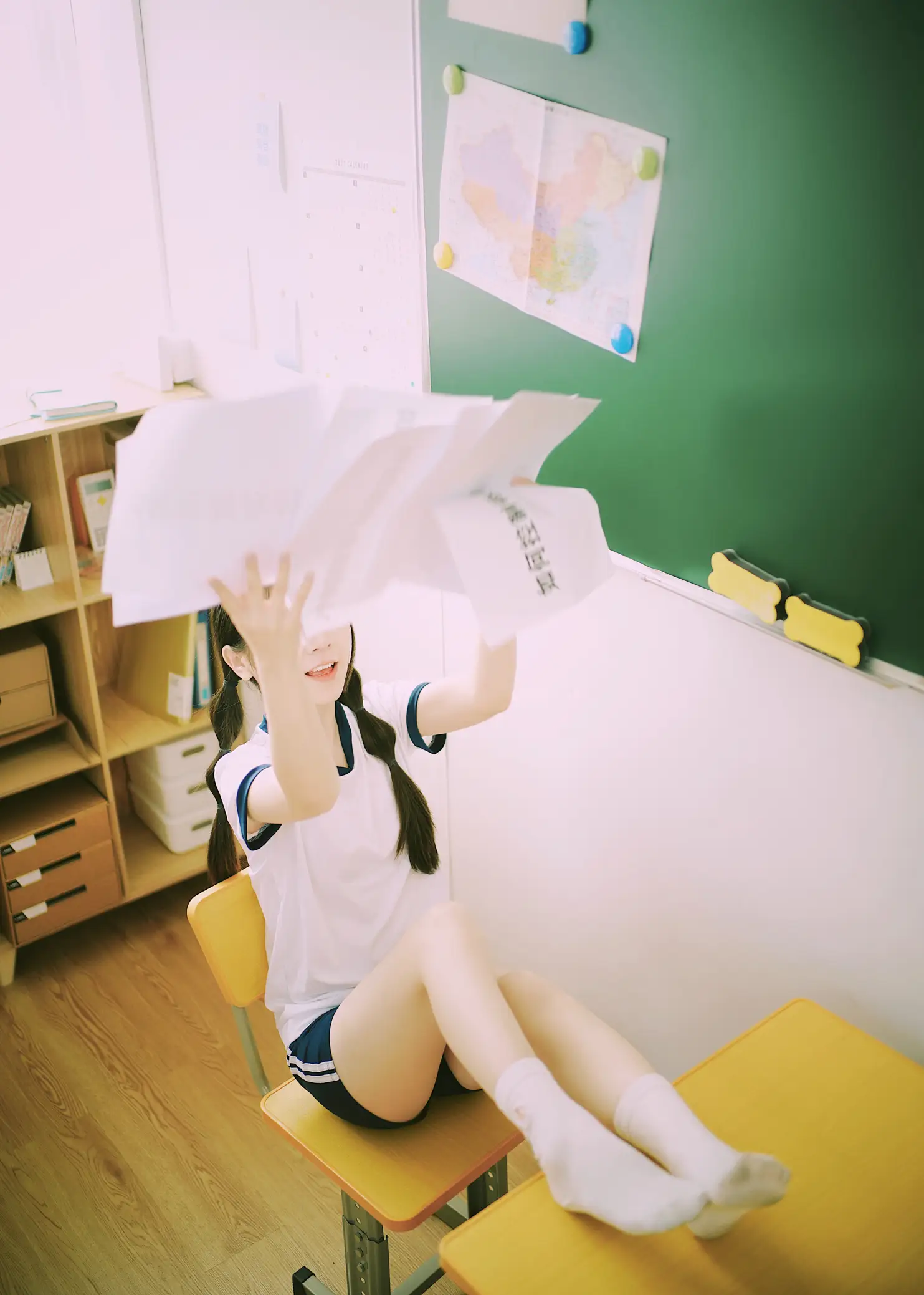 [艺图语] 2022.06.17 Vol.1205 – 青春教室 萌萌#[24P]-8