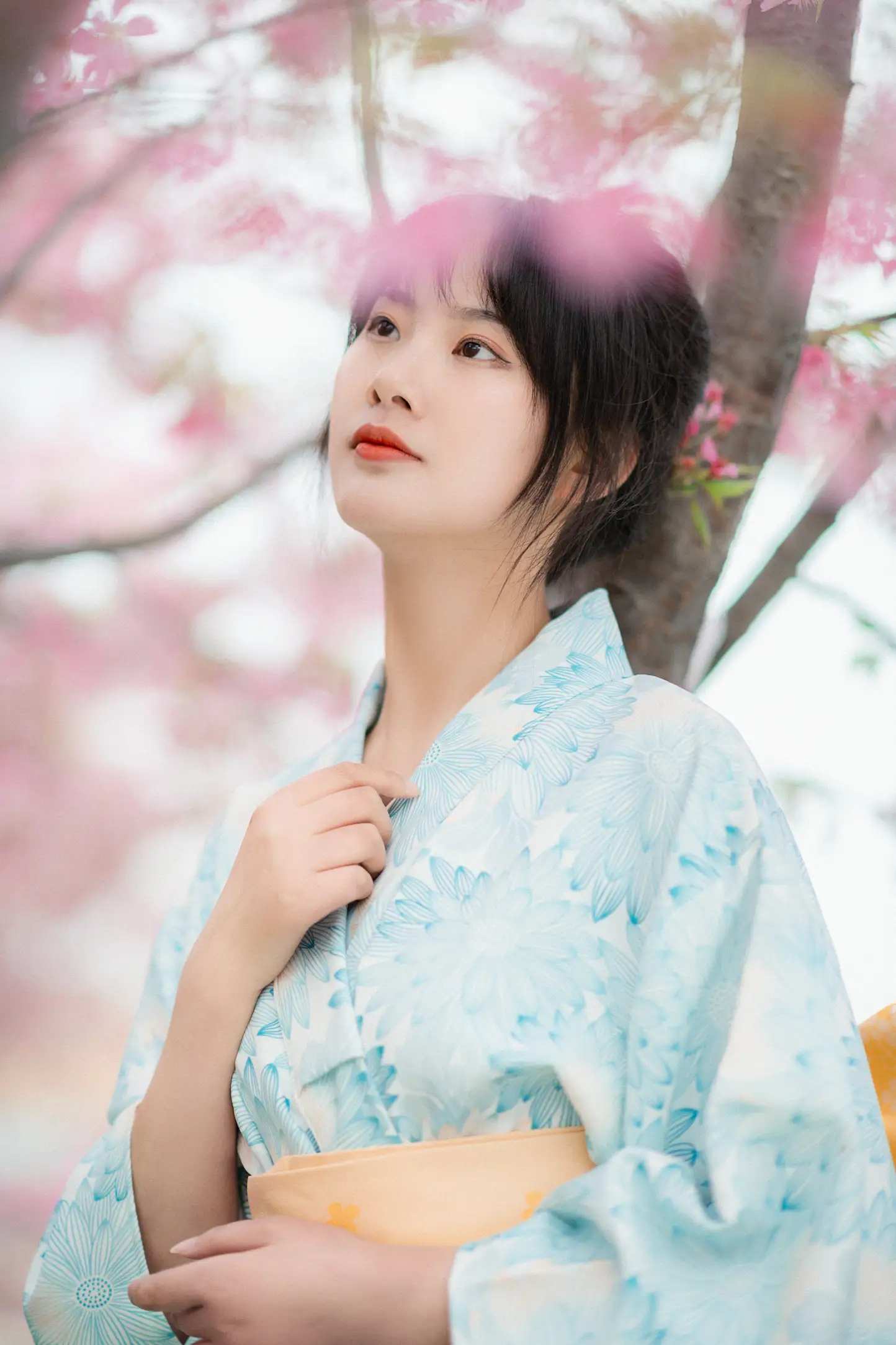 [艺图语] 2022.11.19 Vol.2478 – 樱花树下 爱拍照的梅梅#[23P]-3