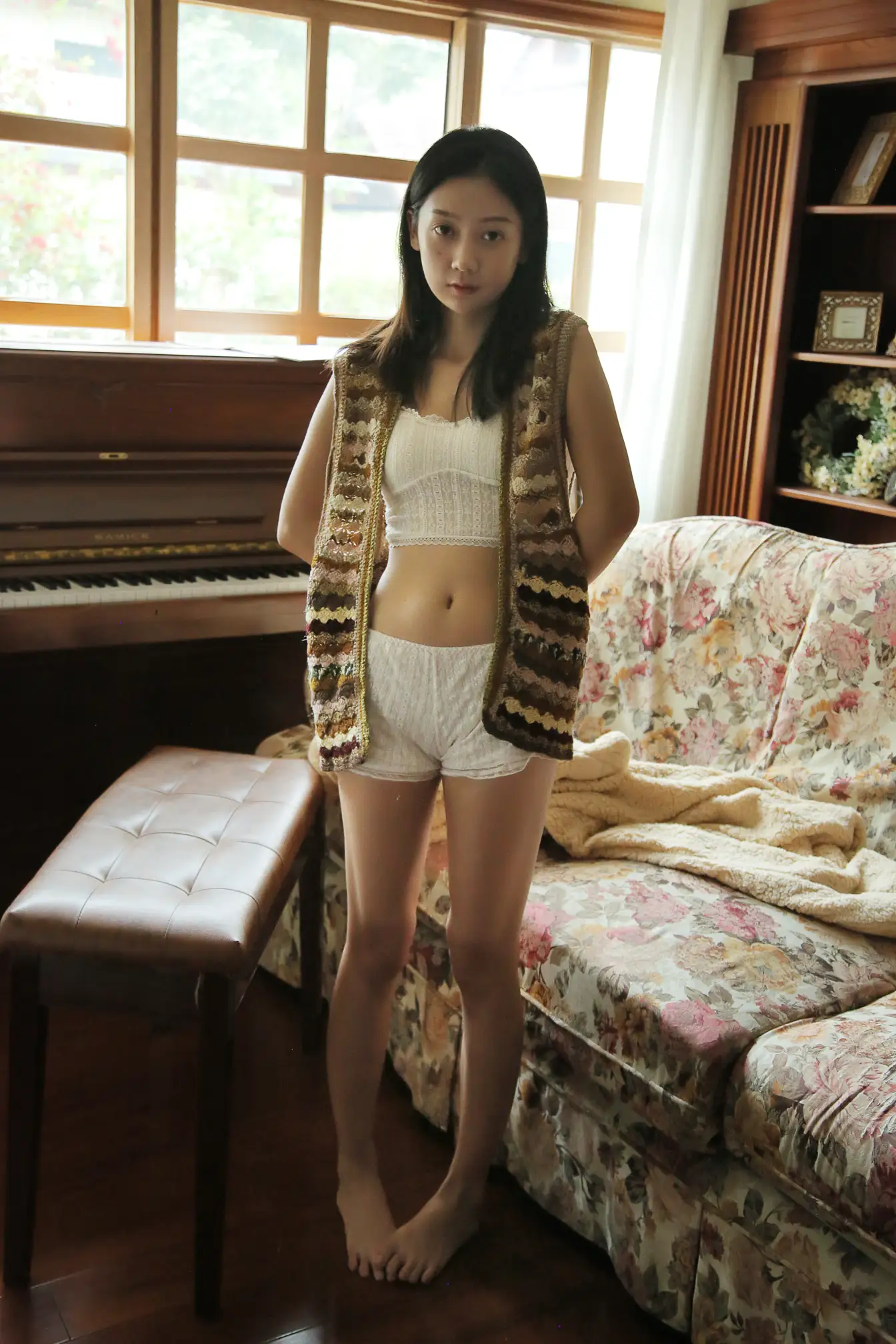 [艺图语] 2022.11.15 Vol.2445 – 怦然心动 可爱周zz#[27P]-9