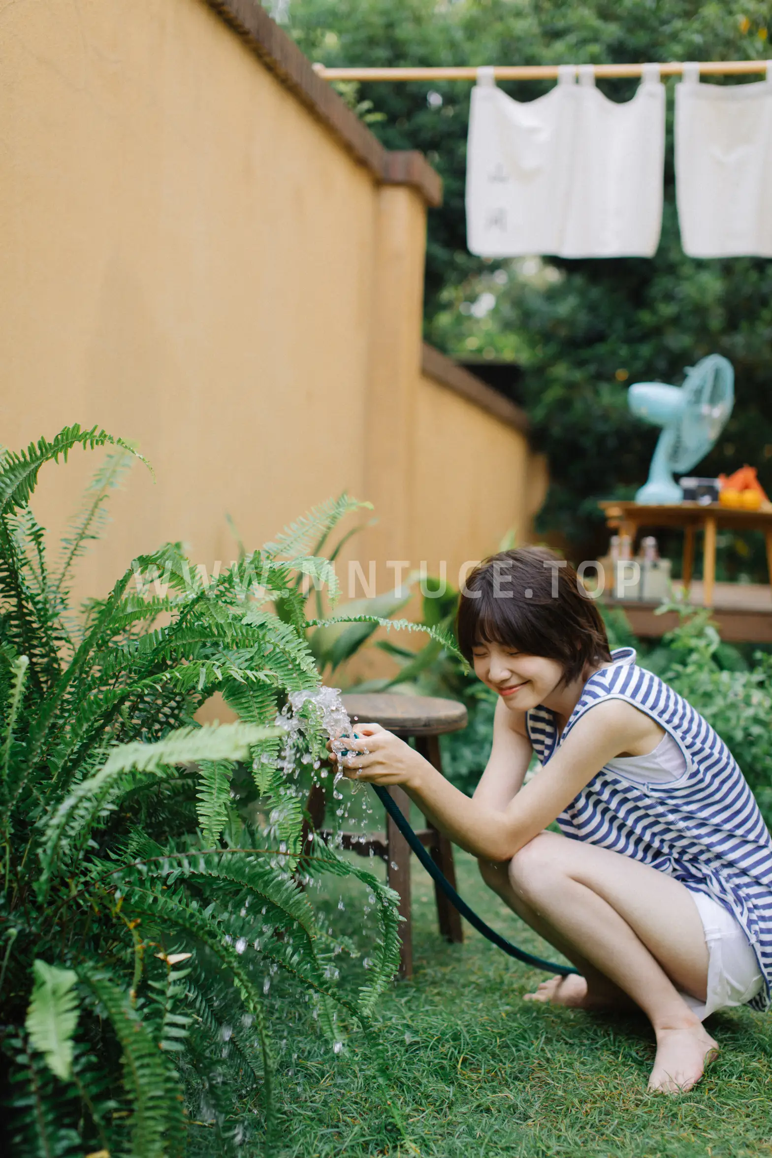 [艺图语] 2022.11.11 Vol.2409 – 捕捉夏天的风 77#[32P]-8