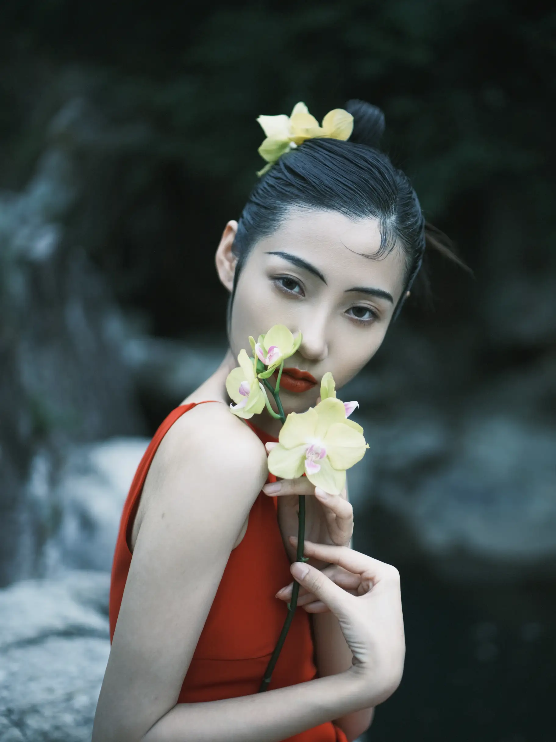 [艺图语] 2022.11.14 Vol.2434 – 关于红 阿万#[47P]-3
