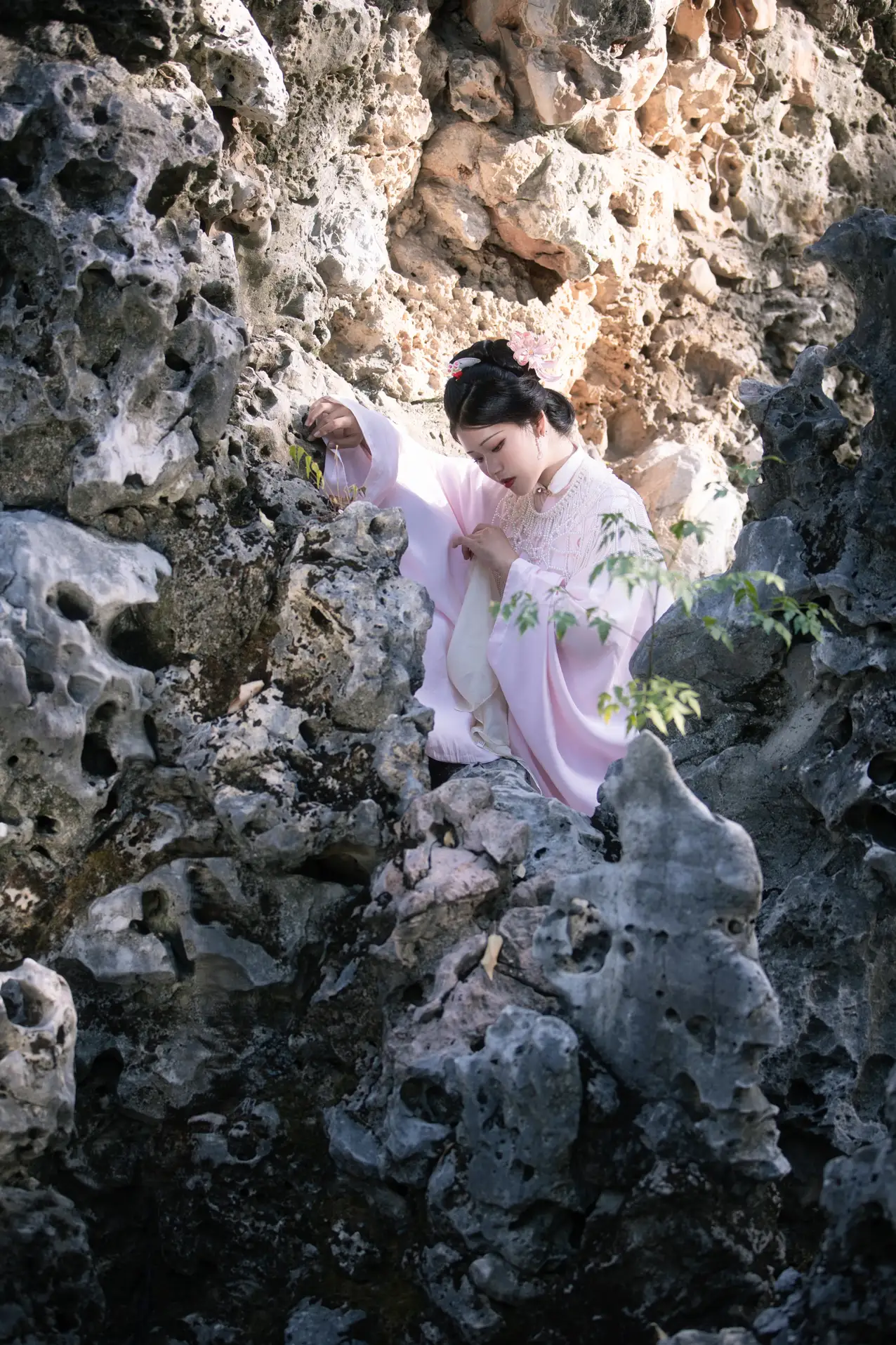 [艺图语] 2022.11.20 Vol.2482 – 入梦也 連翹____#[24P]-2