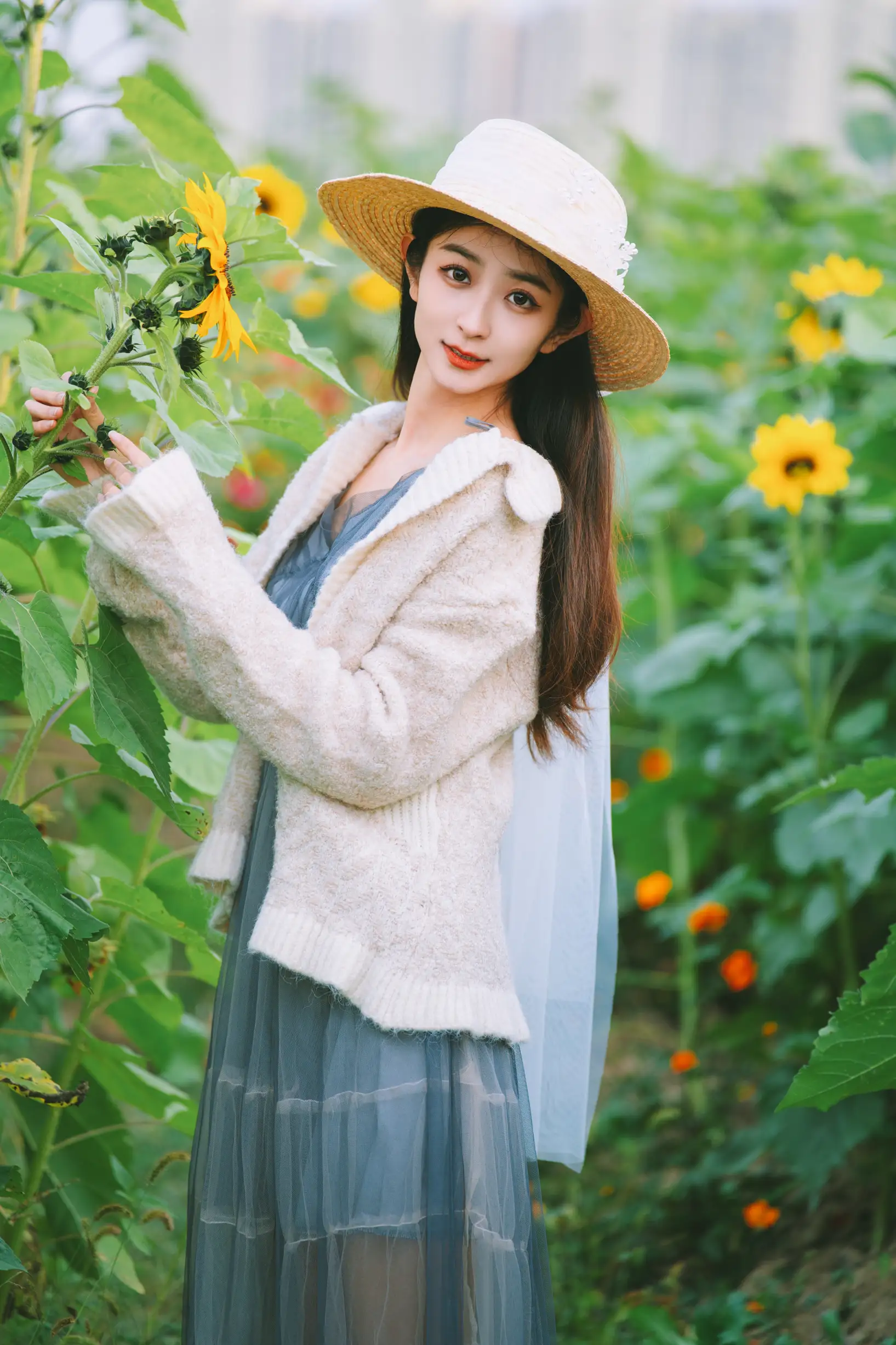 [艺图语] 2022.11.16 Vol.2454 – 向日葵少女 小泽#[23P]-10