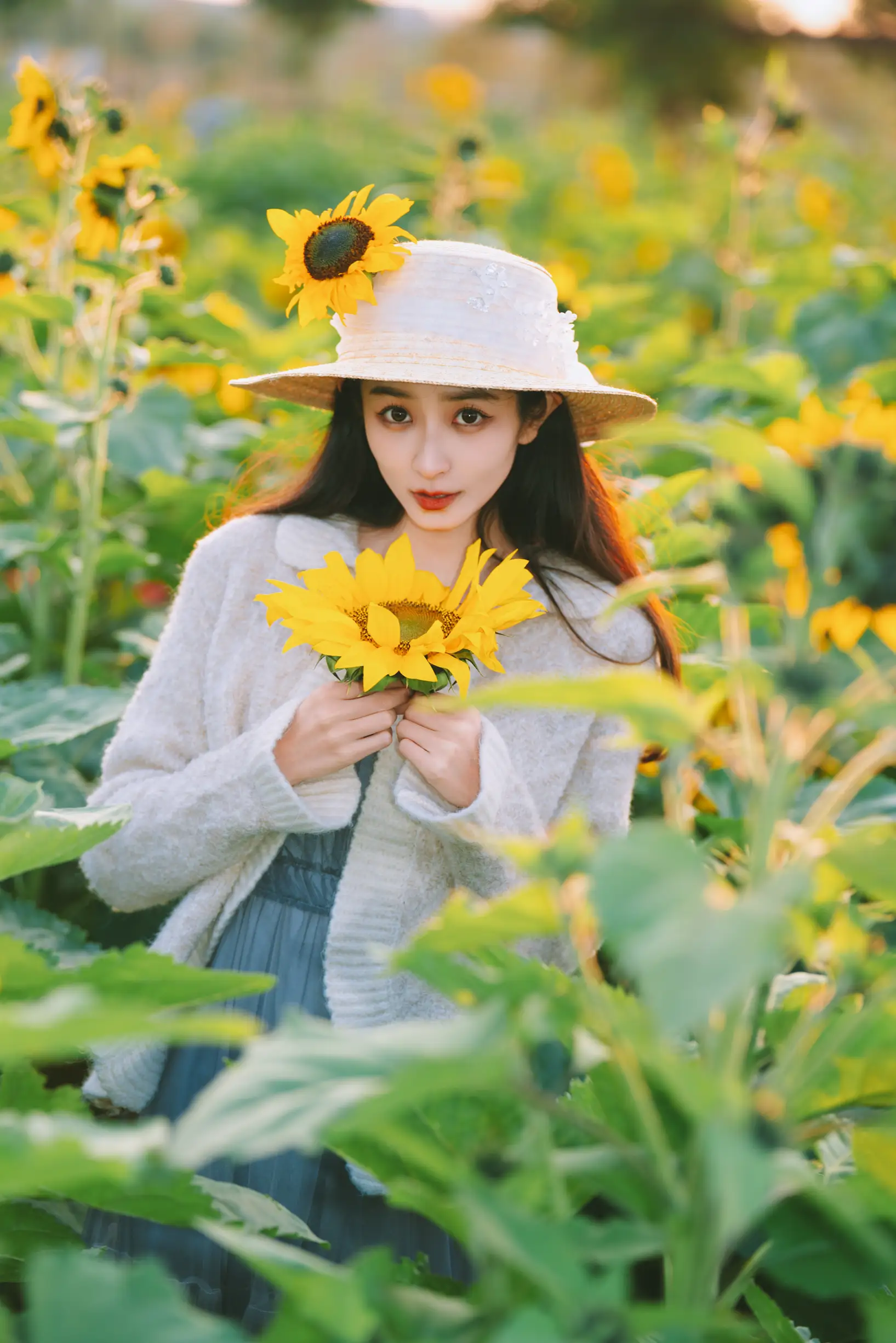 [艺图语] 2022.11.16 Vol.2454 – 向日葵少女 小泽#[23P]-4