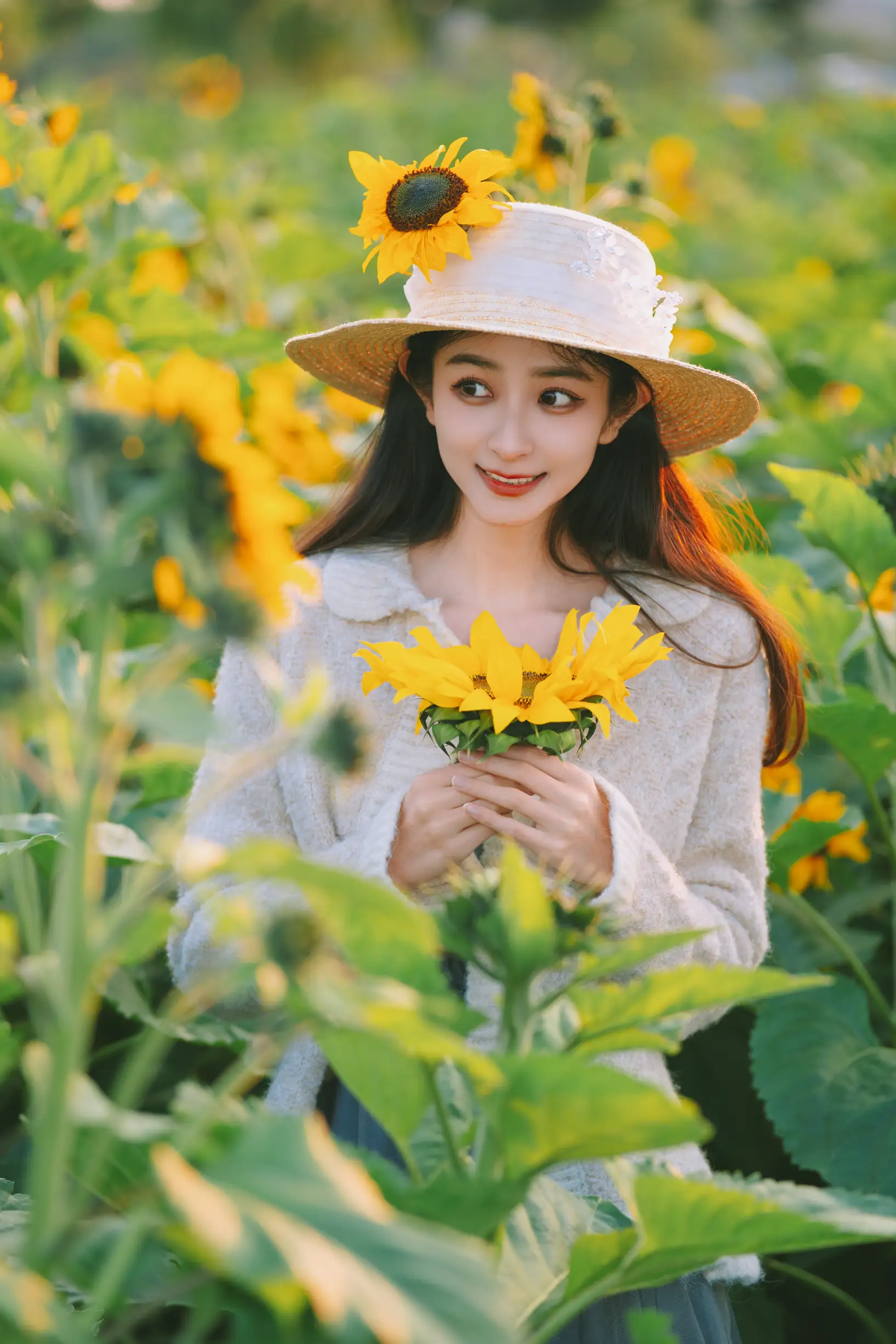 [艺图语] 2022.11.16 Vol.2454 – 向日葵少女 小泽#[23P]-6