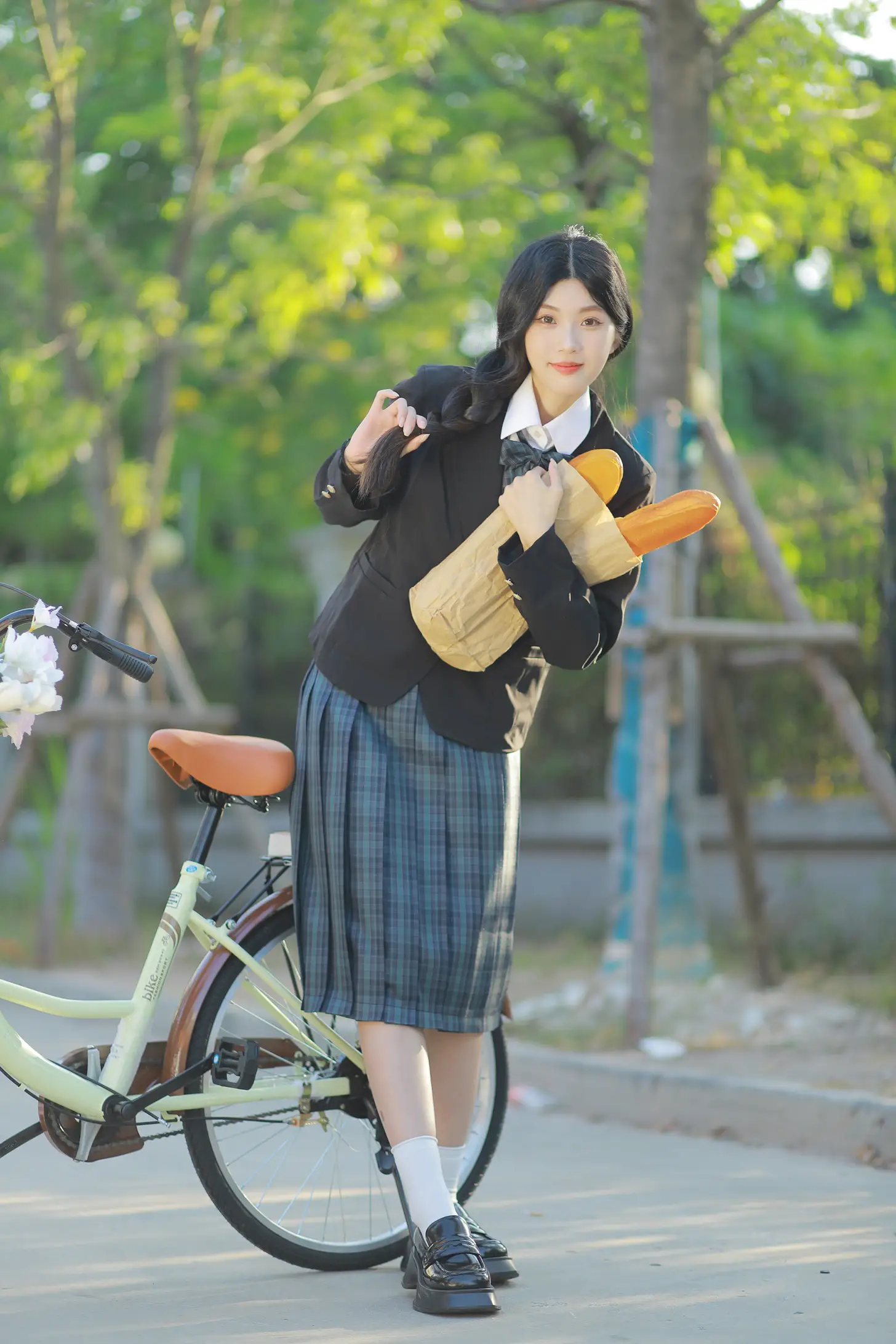 [艺图语] 2022.11.22 Vol.2498 – 等你下课 麦麦#[22P]-1