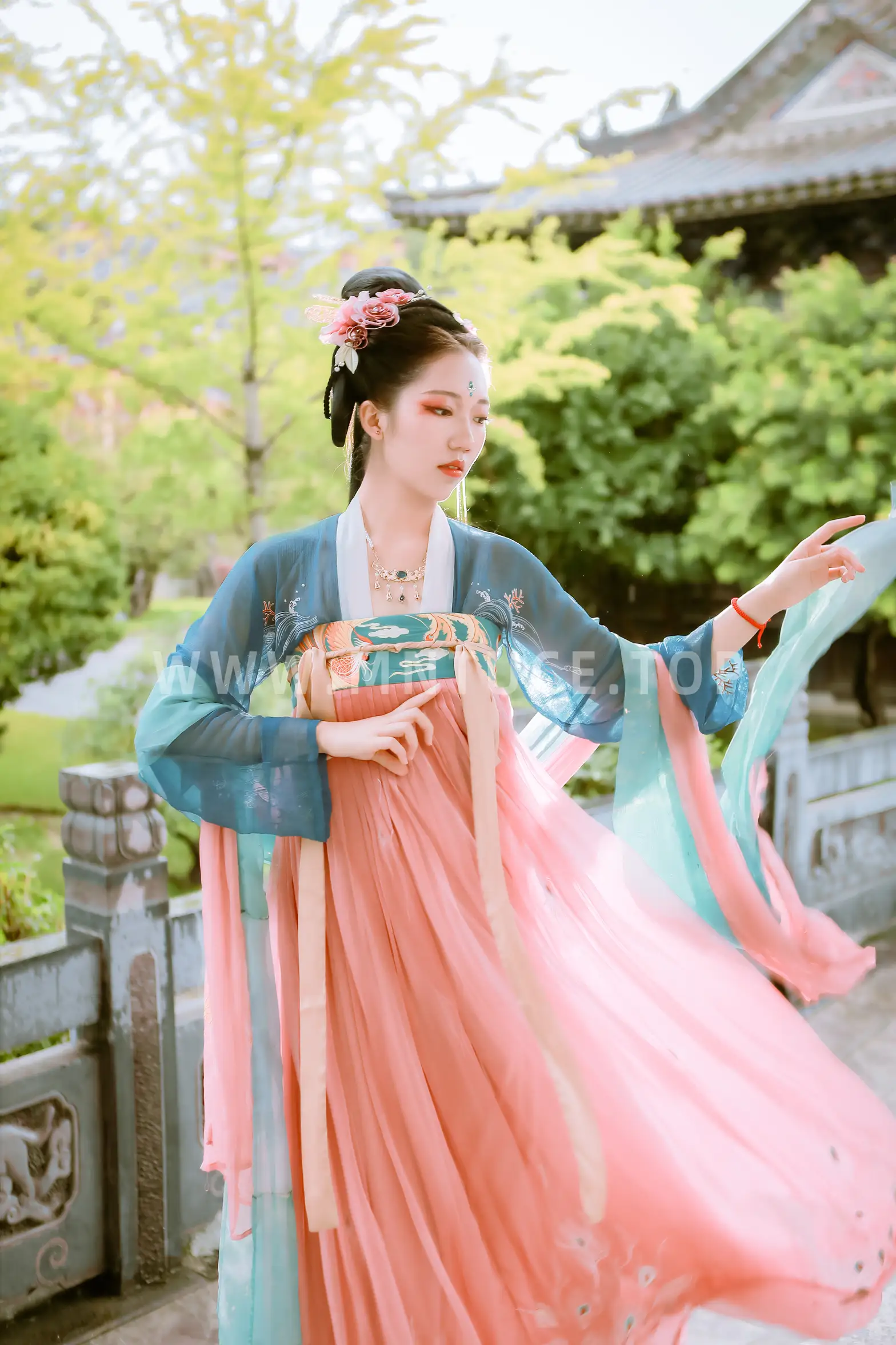 [YITUYU] 2022.01.26 Vol.709 – Evening Breeze Courtyard Mo Xi#[28P]-10