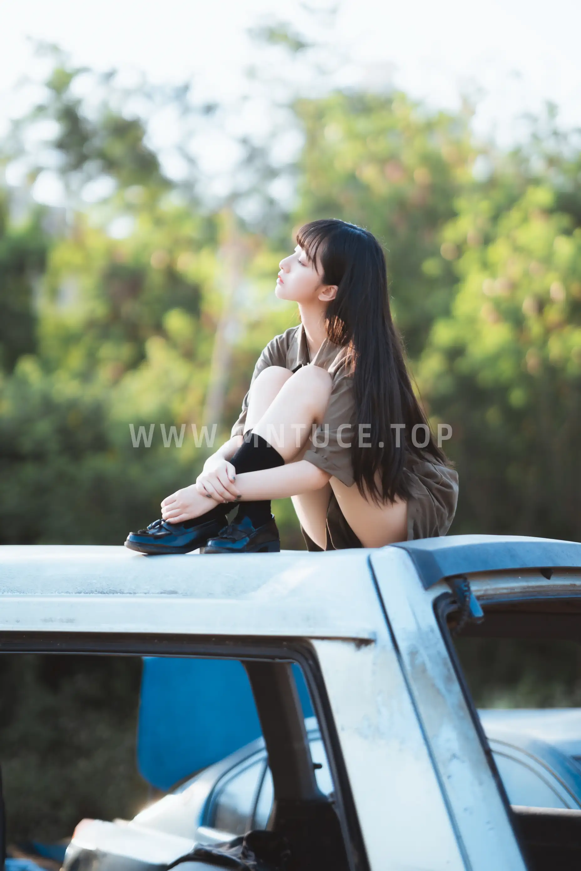 [YITUYU] 2022.05.23 Vol.0959 – Abandoned Car Park Lu Lu Yu Luo Zi#[31P]-8