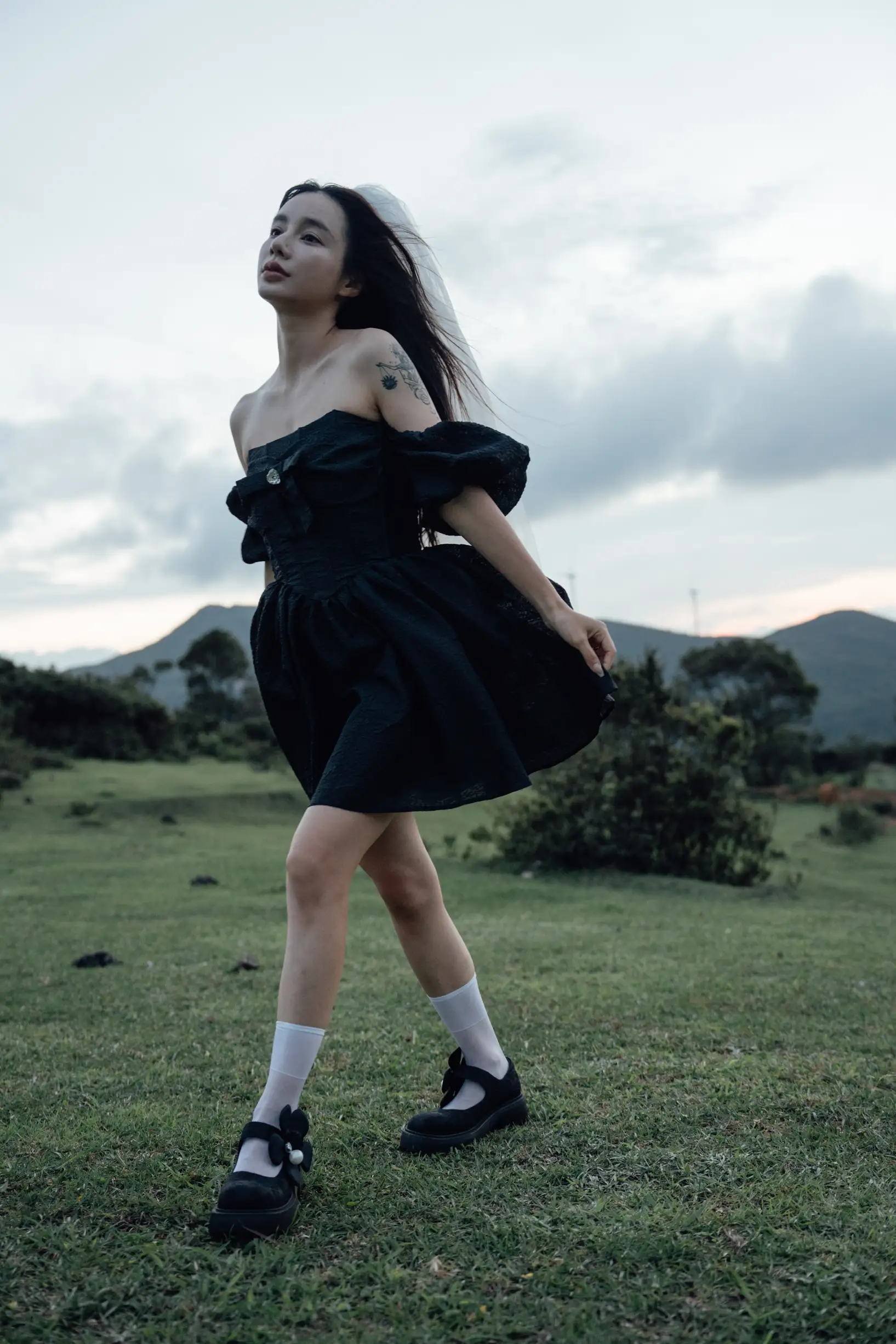 [YITUYU] 2022.09.16 VOL.1964 - Gradient moment, black skirt and white gauze emotional film Classmate Shuwen#[39P]-39