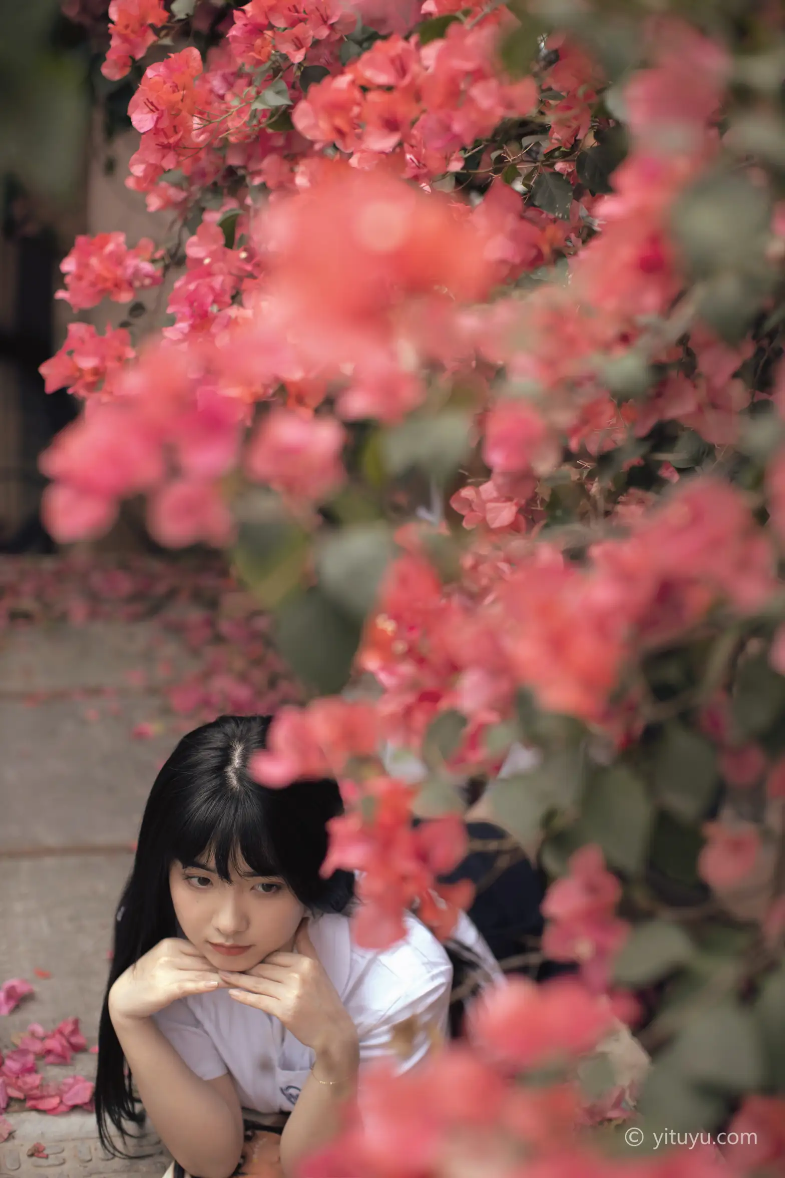 [YITUYU] 2021.04.28 Vol.046 – Flower Season Huang Ziqing#[27P]-4