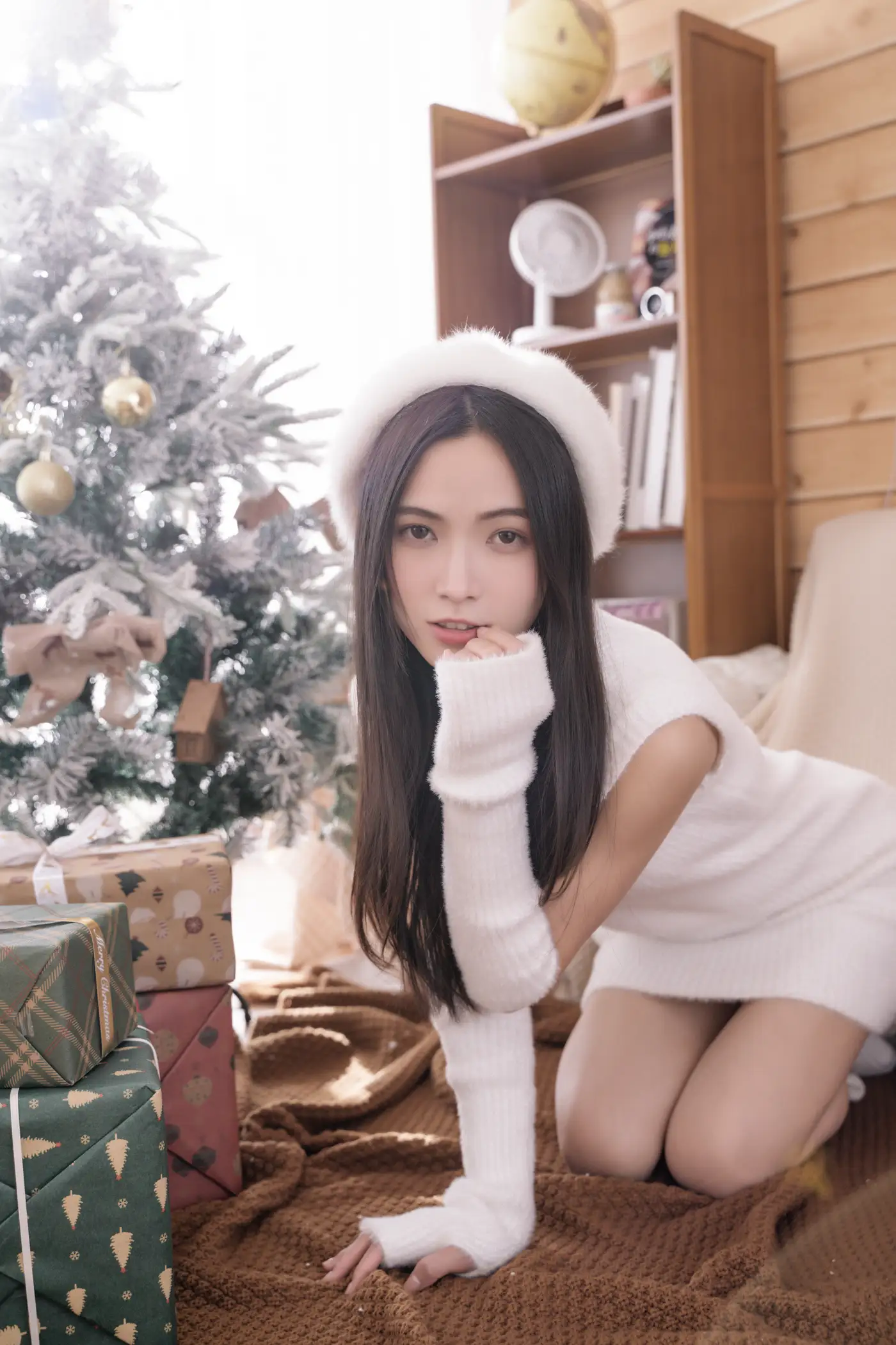 [YITUYU] 2022.02.07 Vol.763 – Christmas Story old pig#[22P]-1