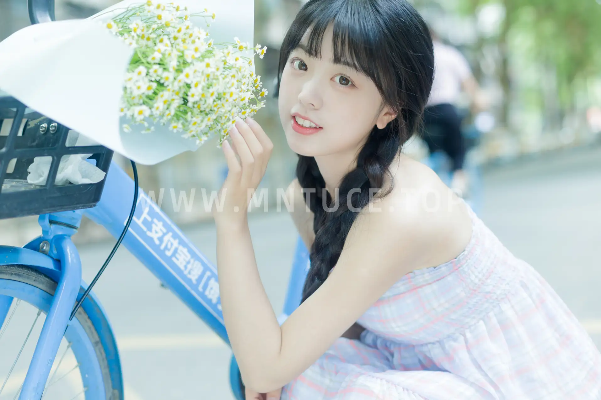 [YITUYU] 2022.08.12 Vol.1688 - Summer is the smell of chamomile Cute bubble#[33P]-18