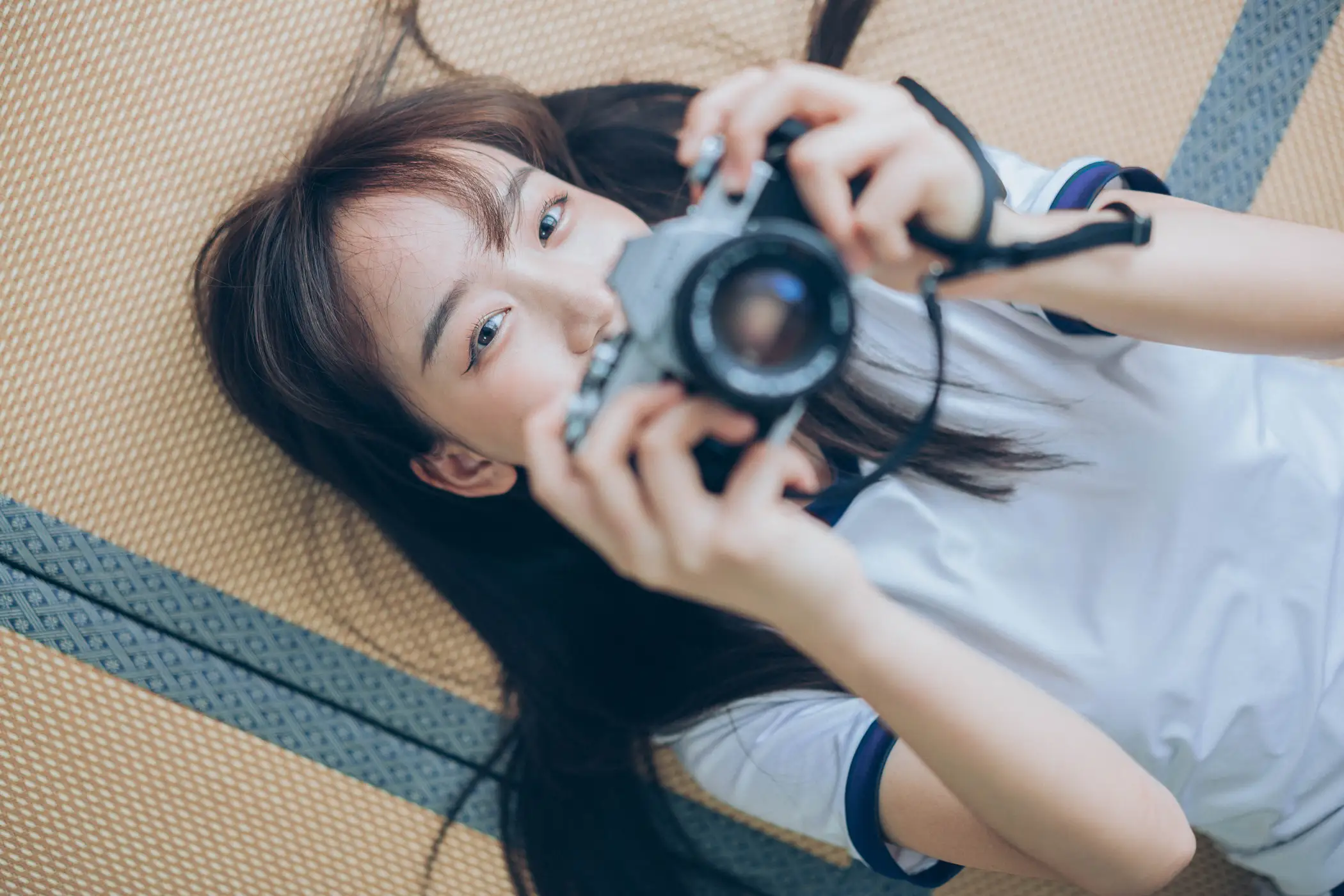 [YITUYU] 2021.11.02 Vol.412 – Female Photographer D#[24P]-1